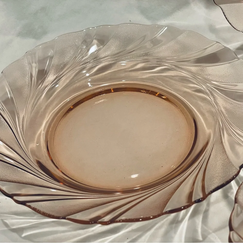 Set (4) Vereco France Pink Swirl Pattern Etched Glass Salad Plates | 8.25” | EUC